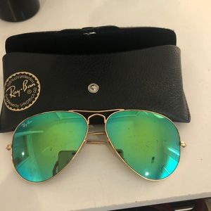 Ray-Ban green aviators (used)